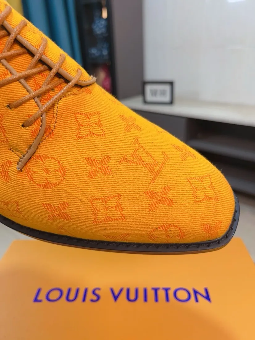 Ex-factory price 720🌹🌹High version [LV] Louis Vuitton's popular casual leather shoes🎖Fashionable and elegant🎖🎖Material: Original imported open-edge beaded cowhide, washed cowhide leather lining, original open-molded rubber outsole, high-end and classy, ​​elegant quality, instantly transforming into a handsome man ❤❤Standard\nNumber: 38-44
